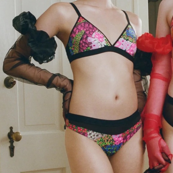 New Parade Dream Fit Triangle Bralette Size S2/2+ - Picture 1 of 4